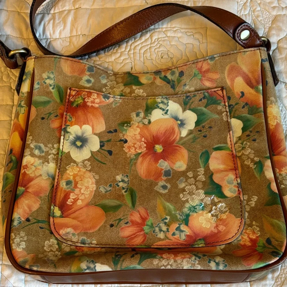Patricia Nash Leather Tote Apricot Blossoms 12” wide Women's Bag